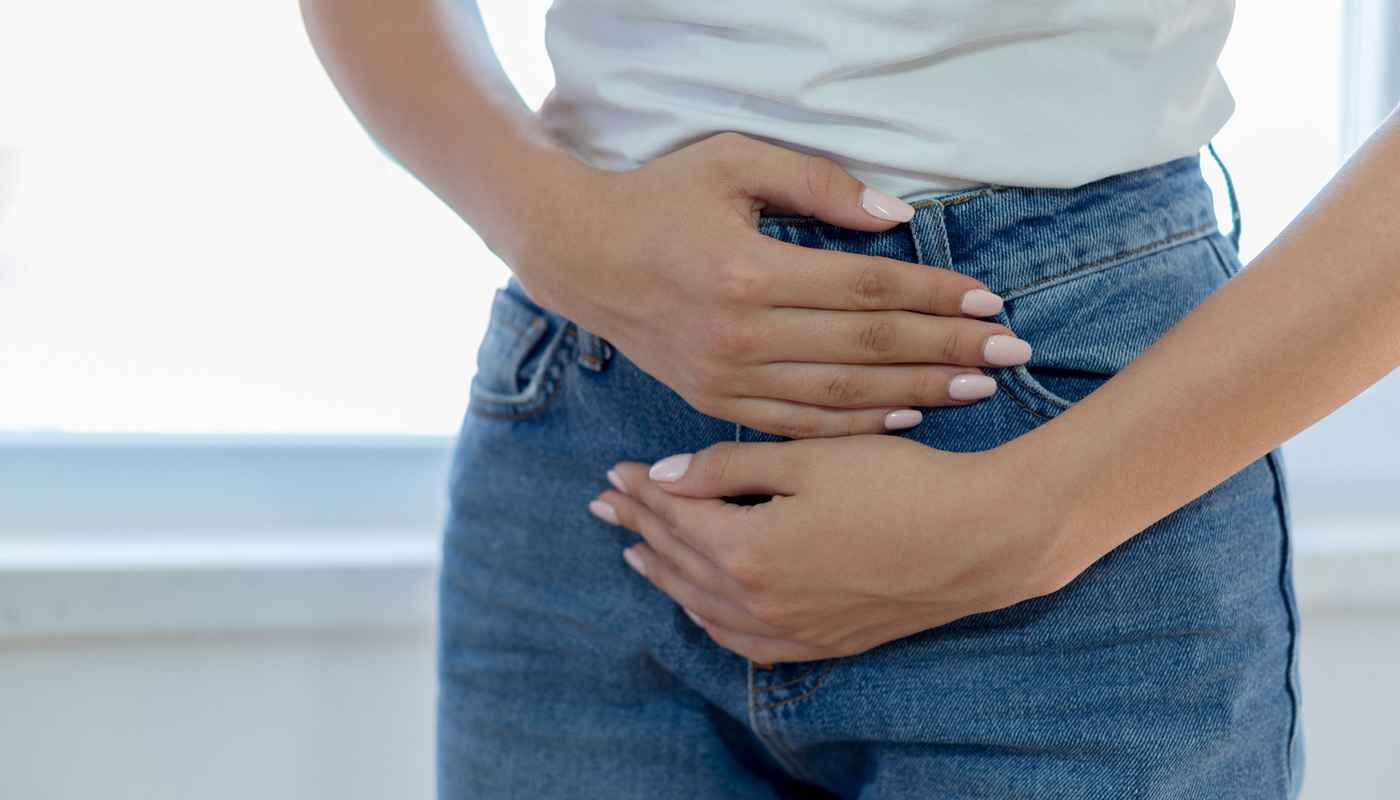 Woman-with-symptoms-of-bladder-diverticulum