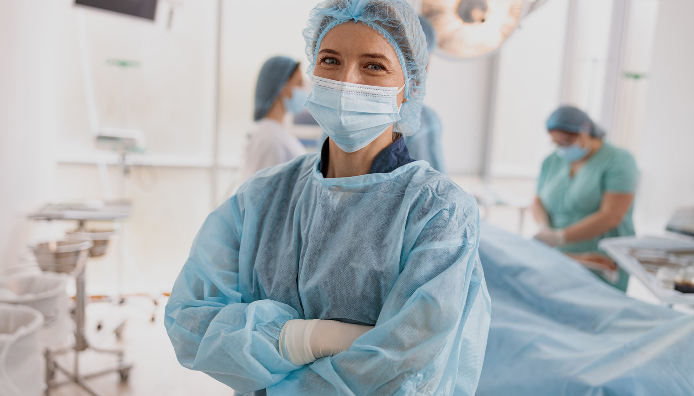 Surgeon-ready-to-perform-hysteropexy
