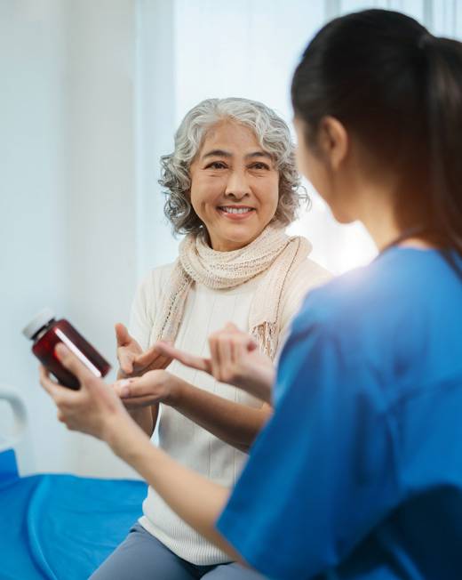 doctor-with-patient doctor-with-patient